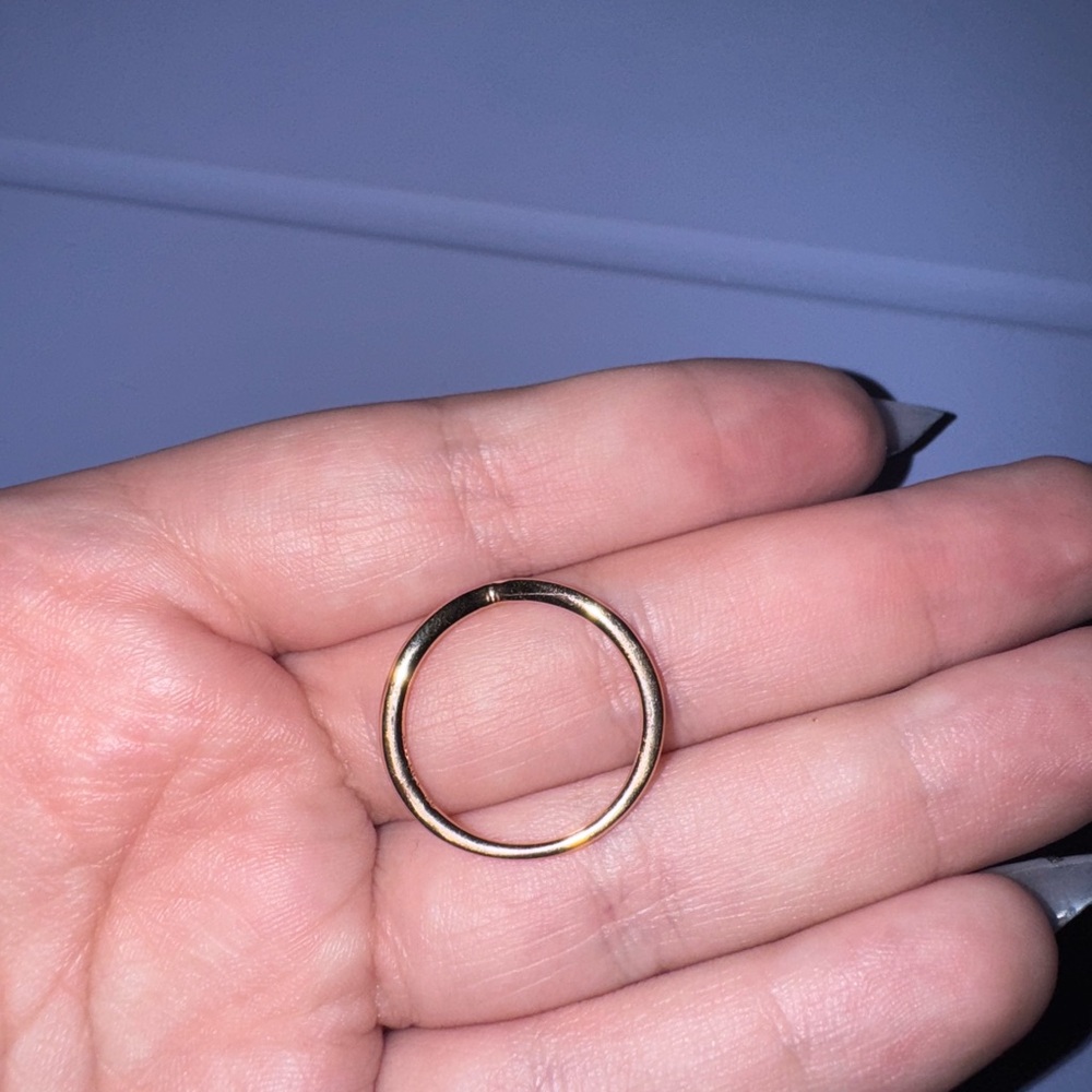 Gold Wave Ring - Picture 2 of 2